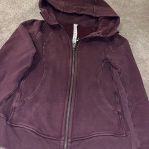 Lululemon Scuba Hoodie - Size 6 - “Bordeaux” color - Excellent condition